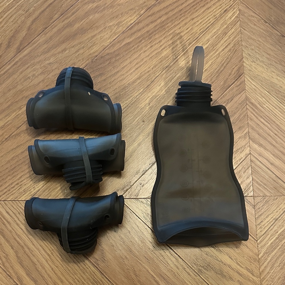 Haakaa Collapsible Silicone reusable breastmilk storage bags